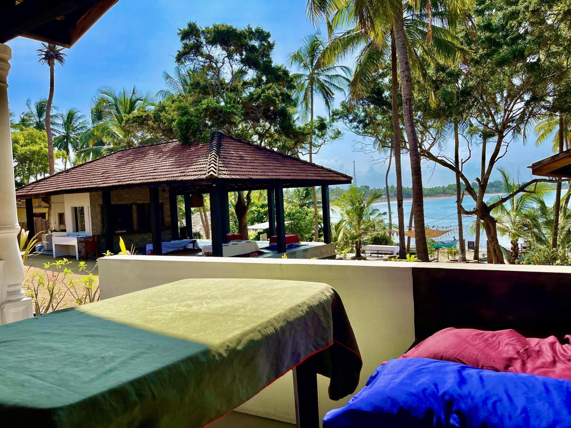 Albergue Coconut Hill Arugam Bay Exterior foto